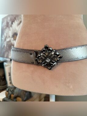 Vintage FOSSIL Silver Jeweled Buckle Belt Embossed Leather Size M